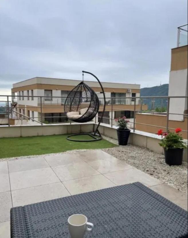 Londof Luxury Apartments - With A Panoramic View Over The City Brasov Exterior photo